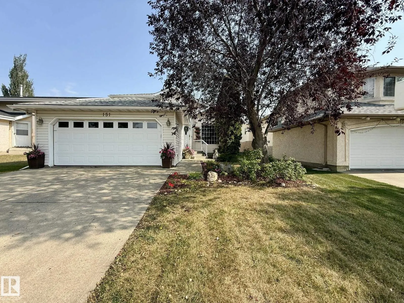 151 Dunvegan RD NW