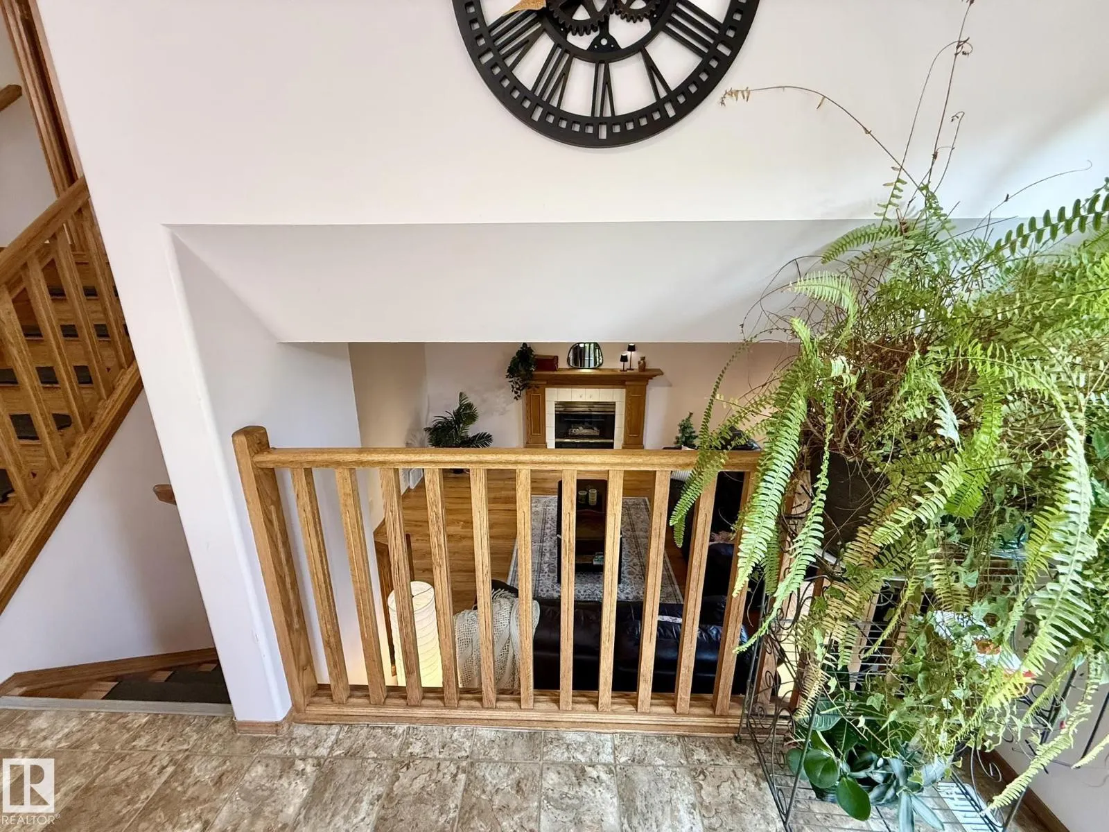 151 Dunvegan RD NW