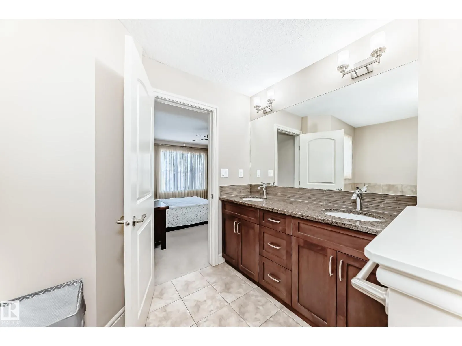 4151 ALEXANDER WY SW