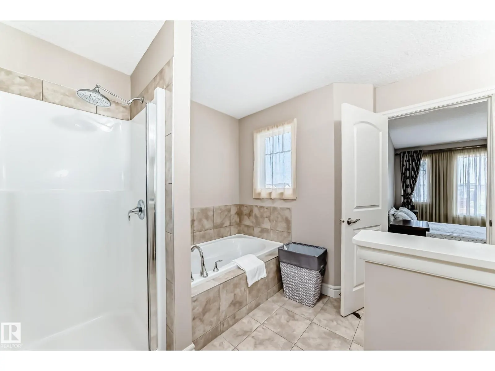 4151 ALEXANDER WY SW