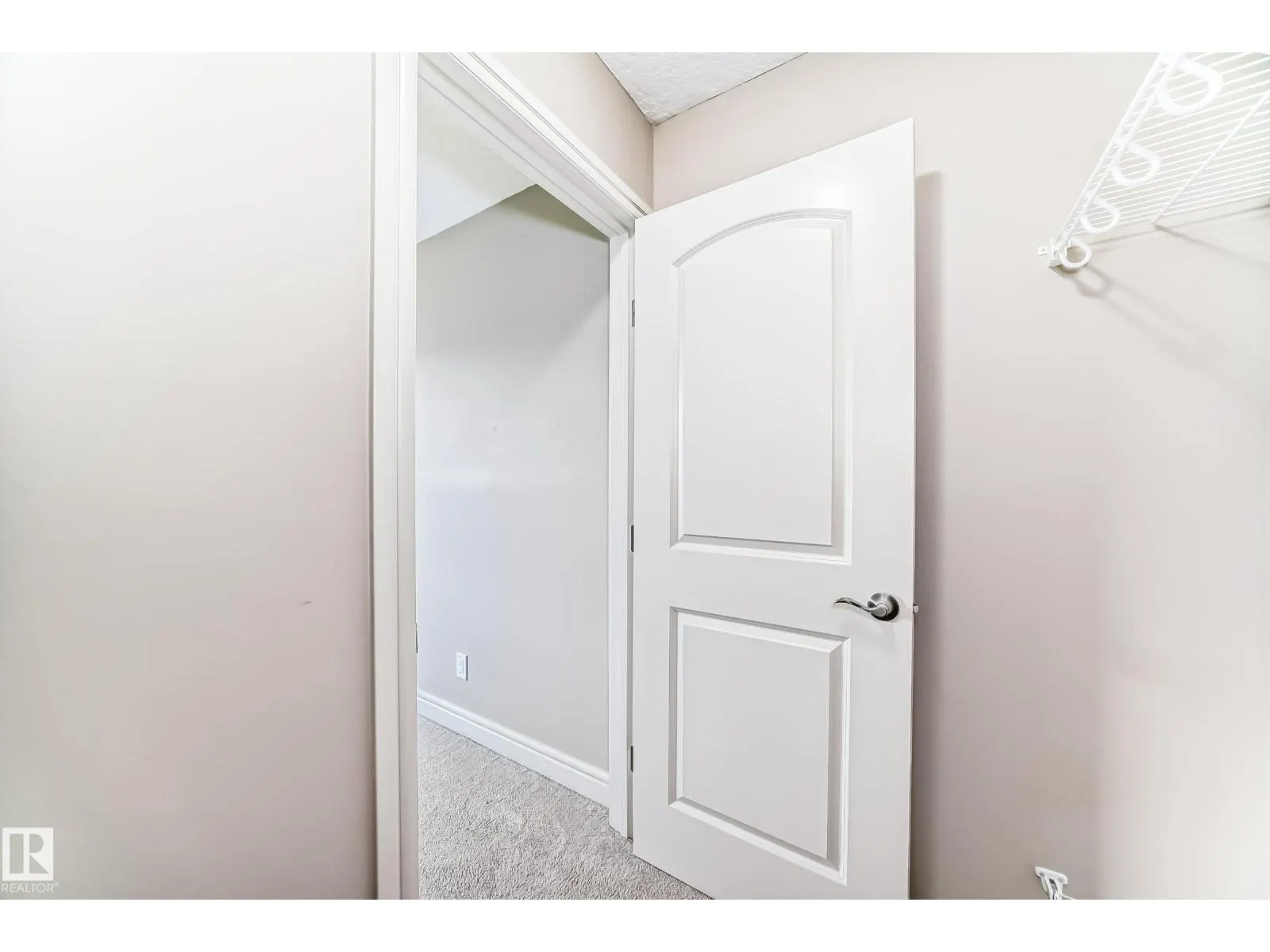 4151 ALEXANDER WY SW