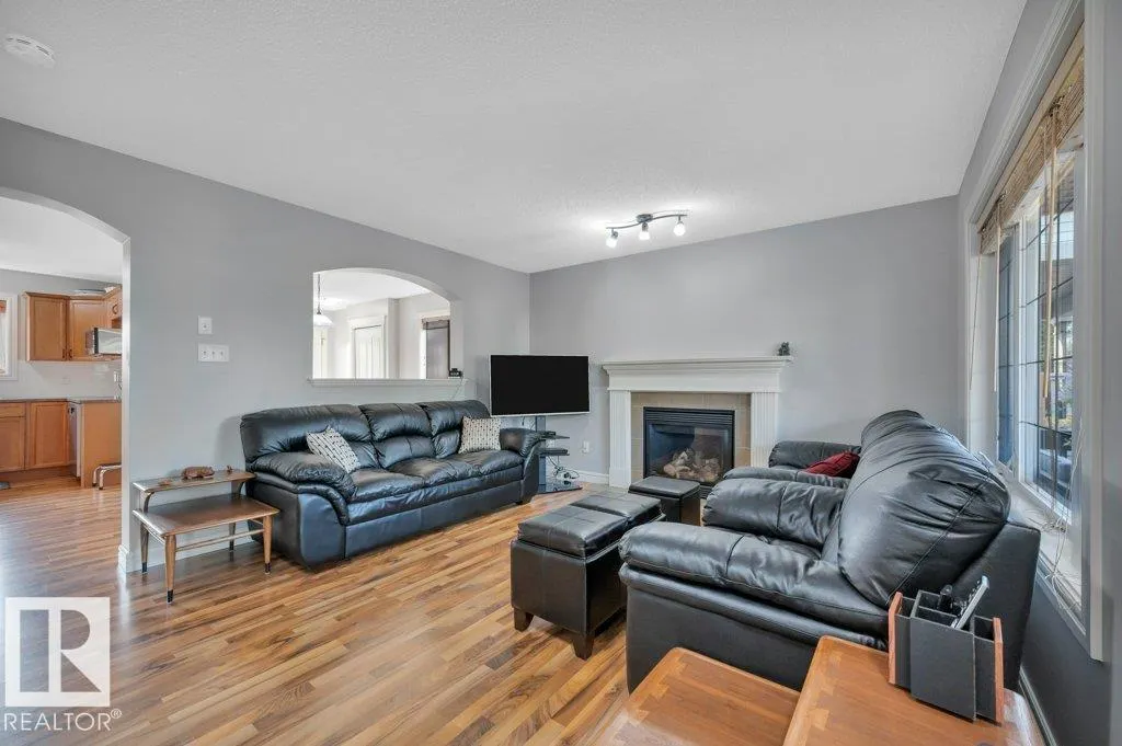 107 SUMMERWOOD DR