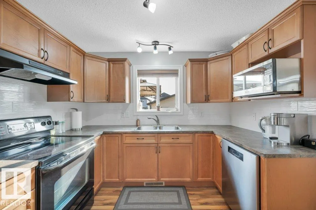 107 SUMMERWOOD DR