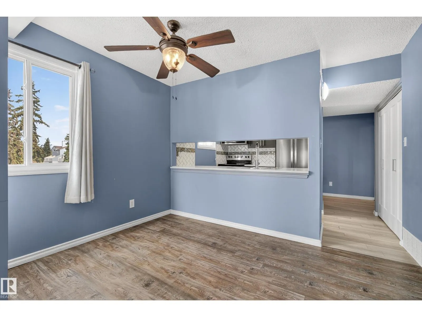225 LANCASTER TC NW