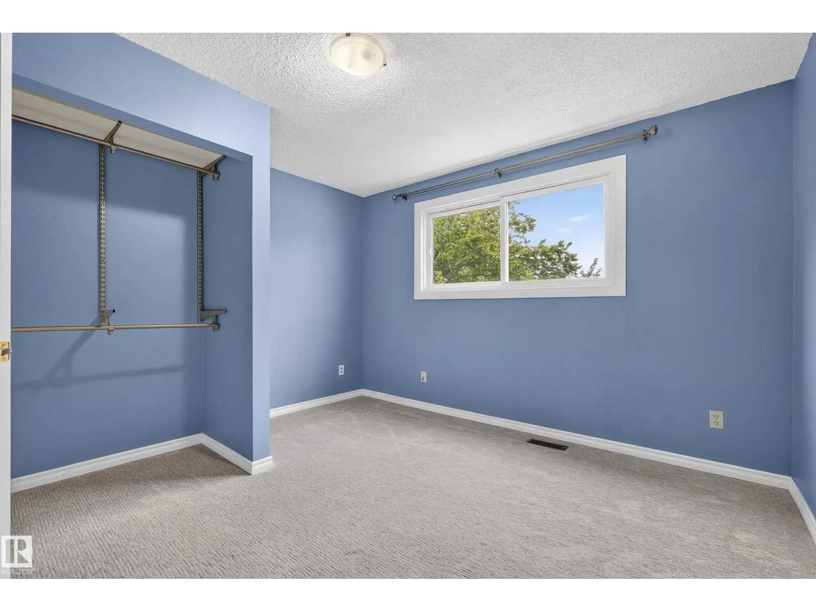 225 LANCASTER TC NW