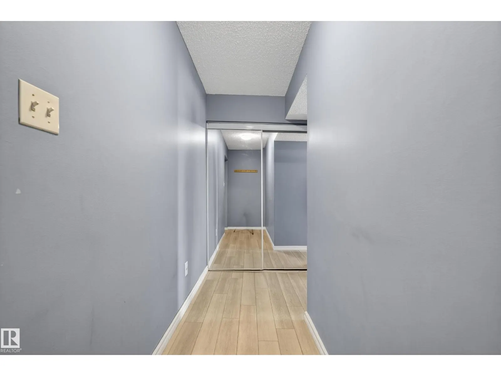 225 LANCASTER TC NW
