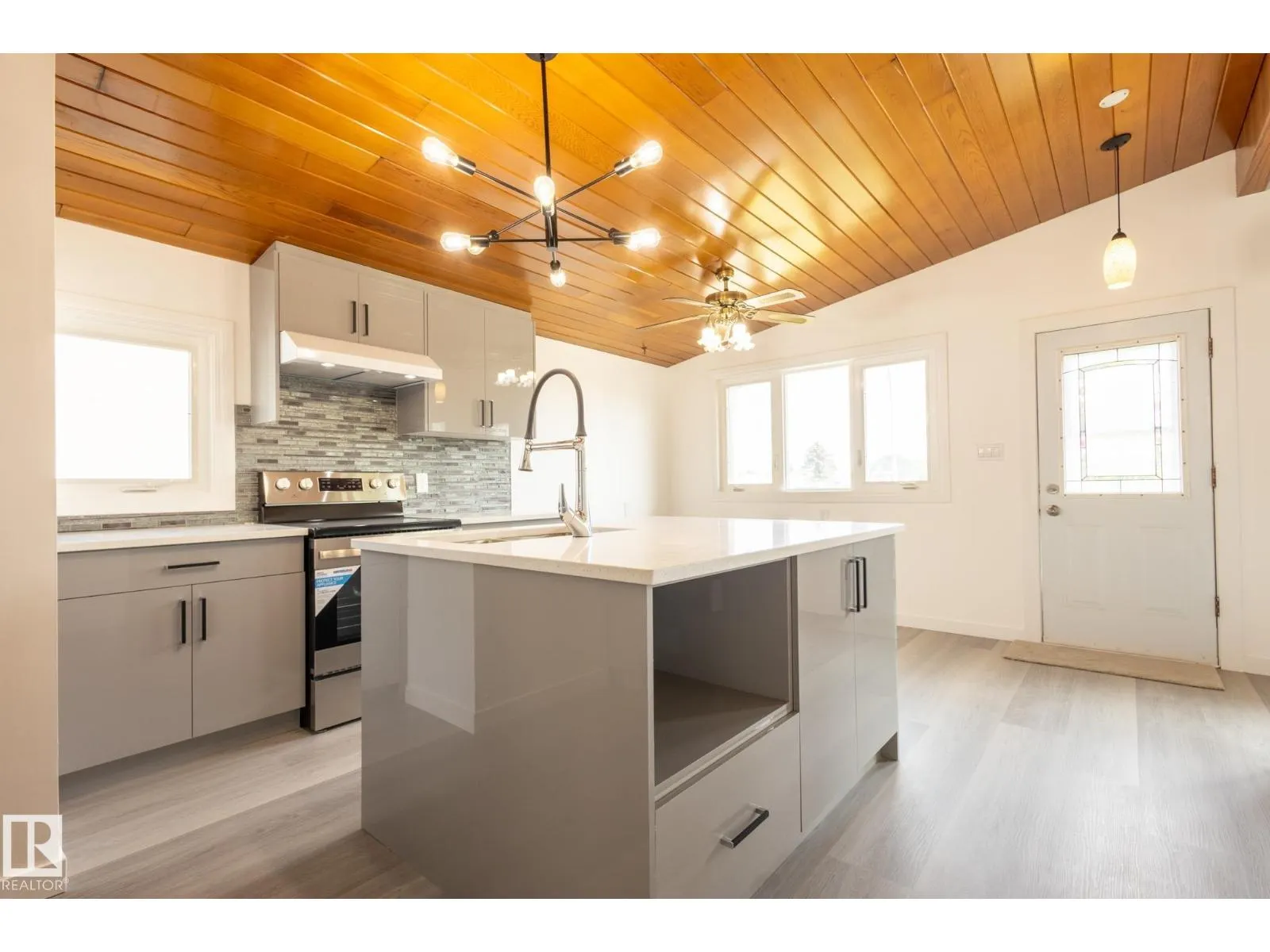 13340 94 ST NW