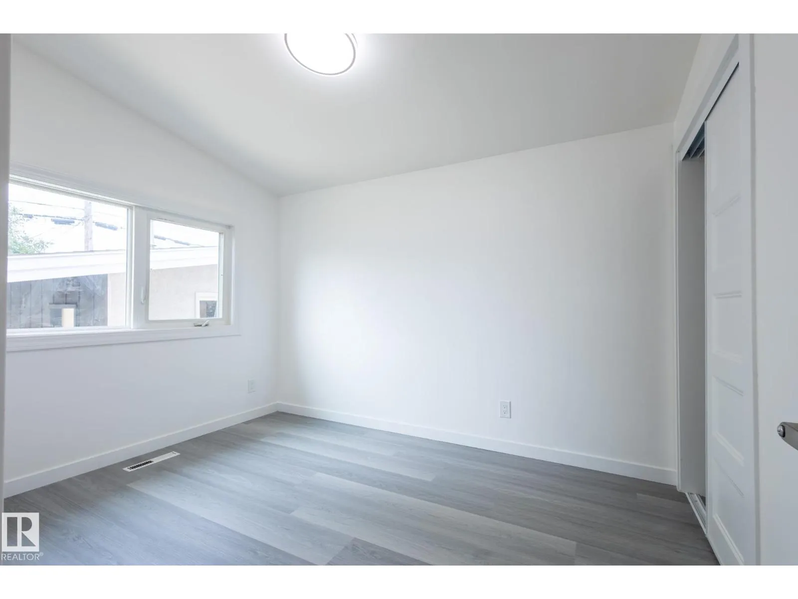 13340 94 ST NW