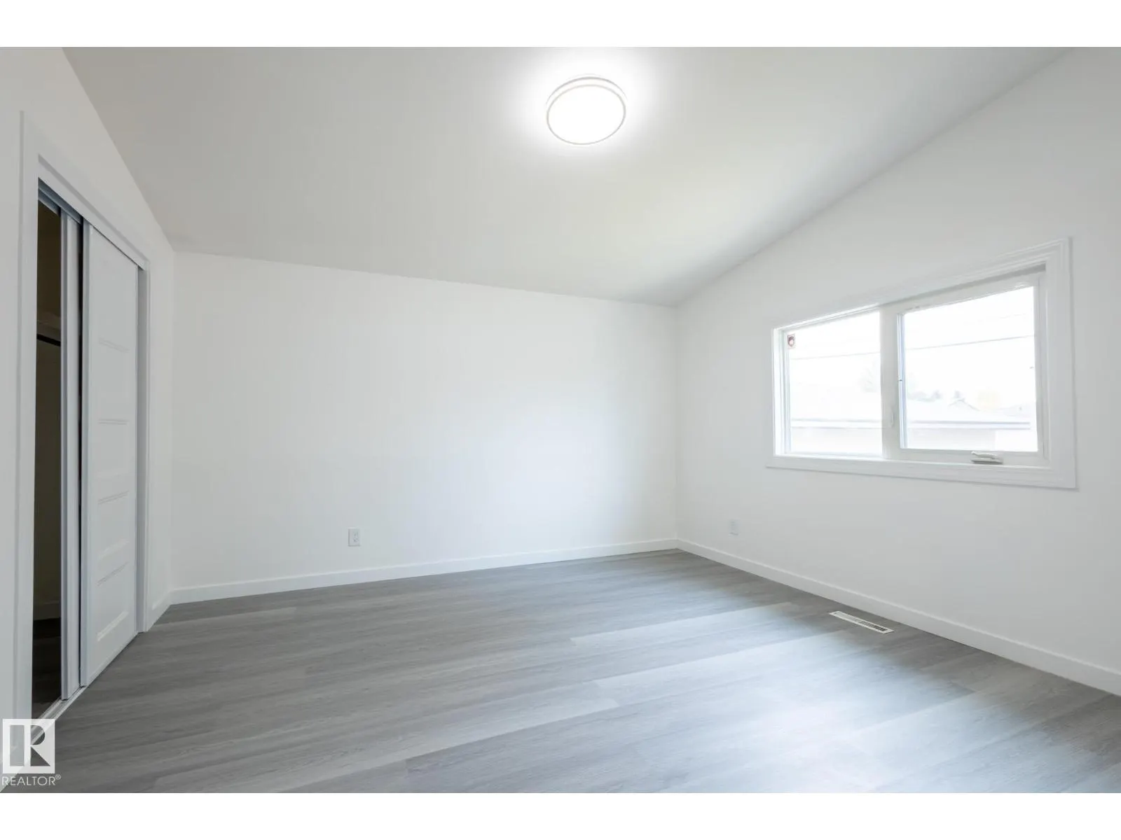 13340 94 ST NW