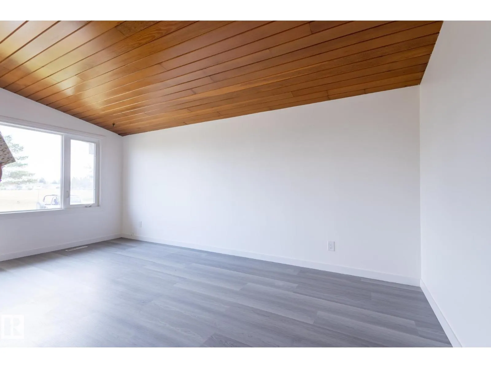 13340 94 ST NW
