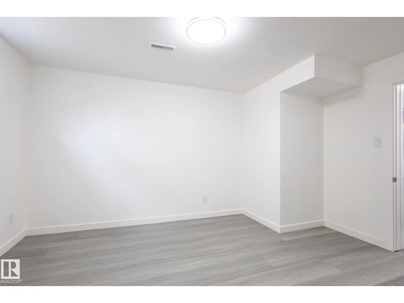 13340 94 ST NW