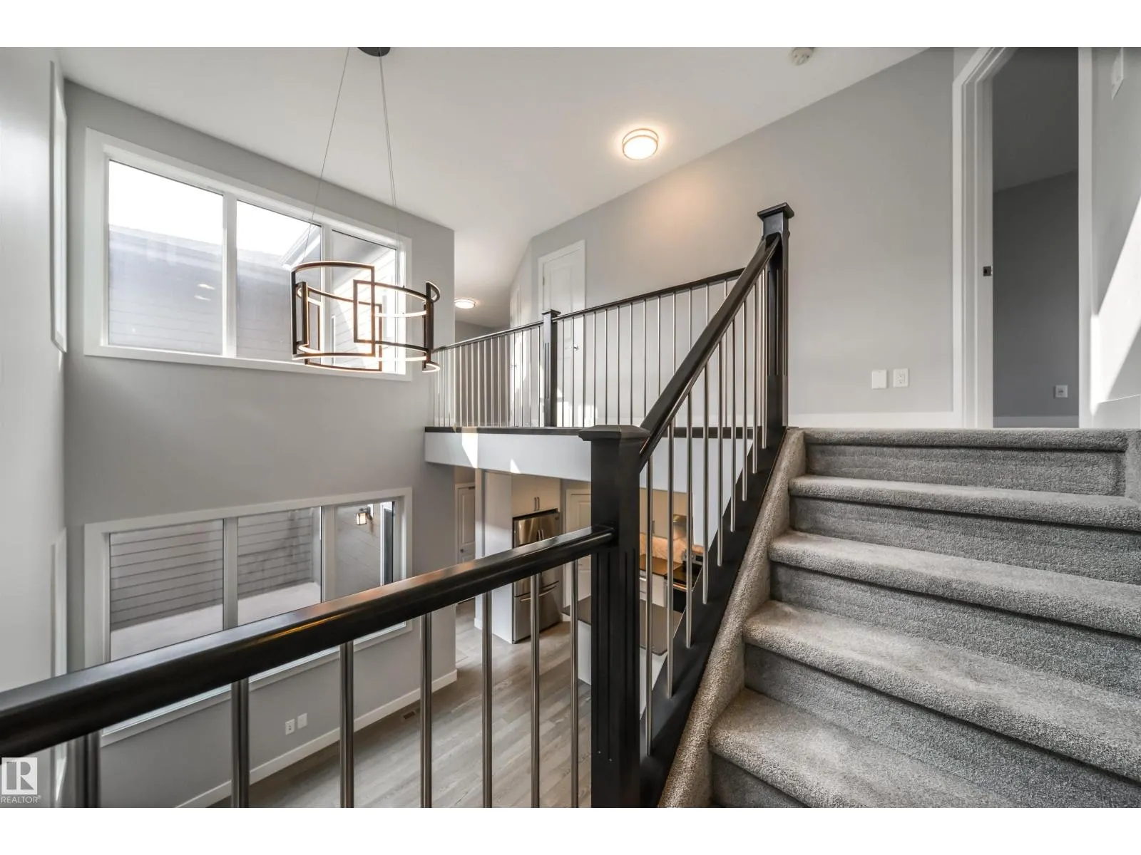 120 SALISBURY WY