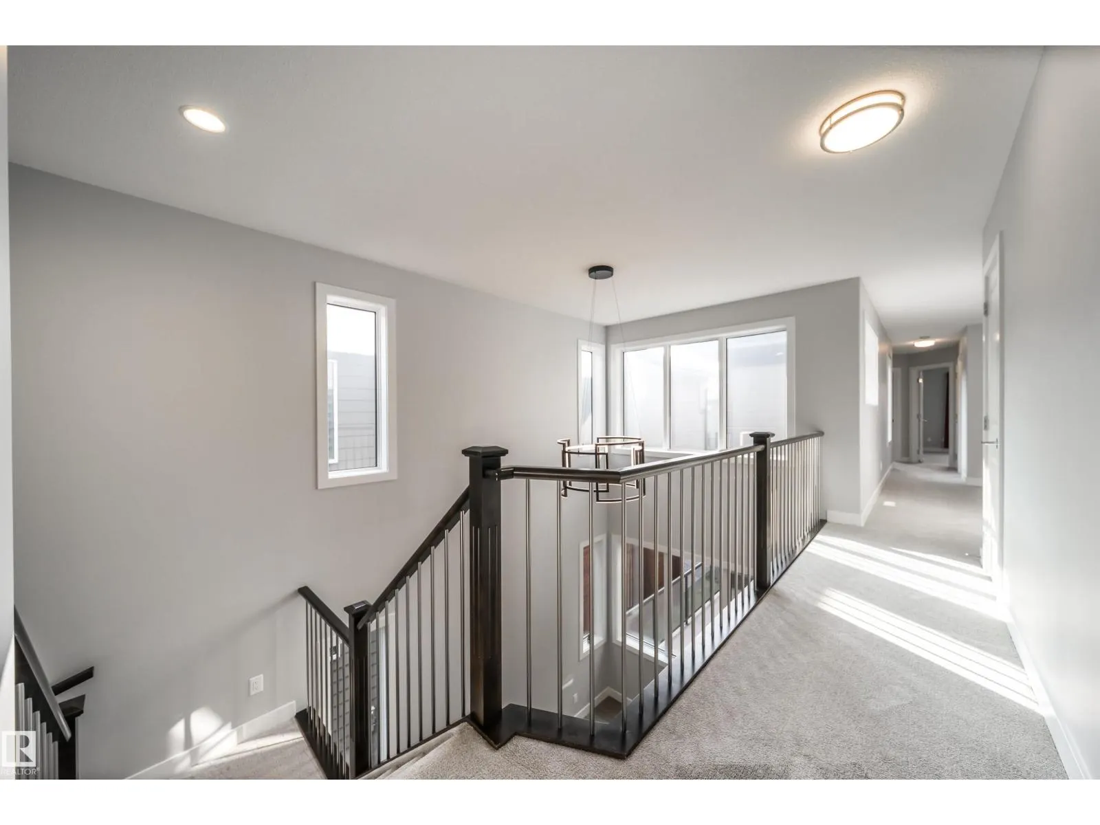 120 SALISBURY WY