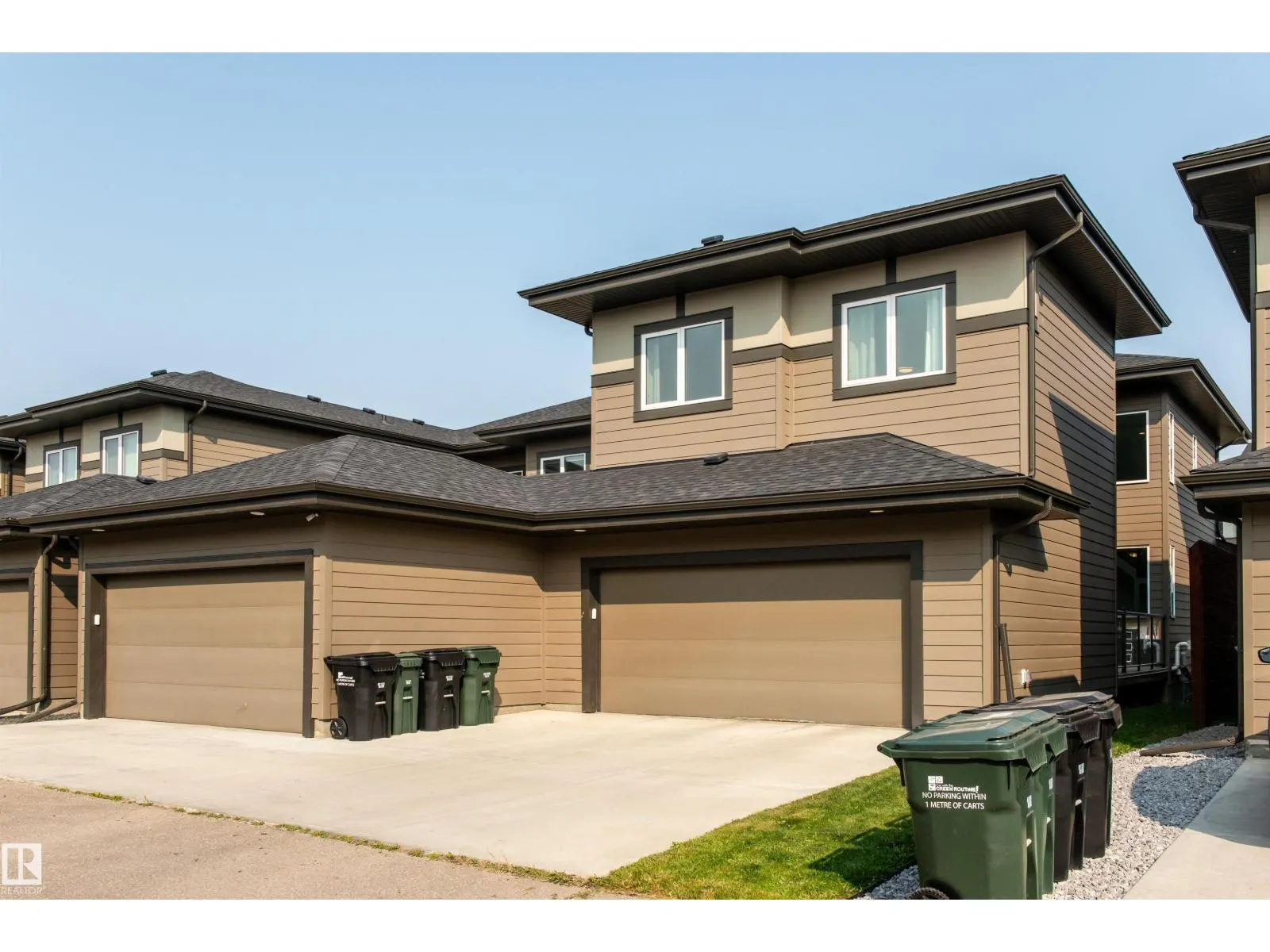 120 SALISBURY WY