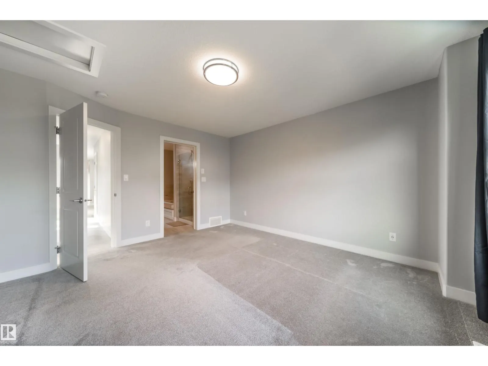 120 SALISBURY WY