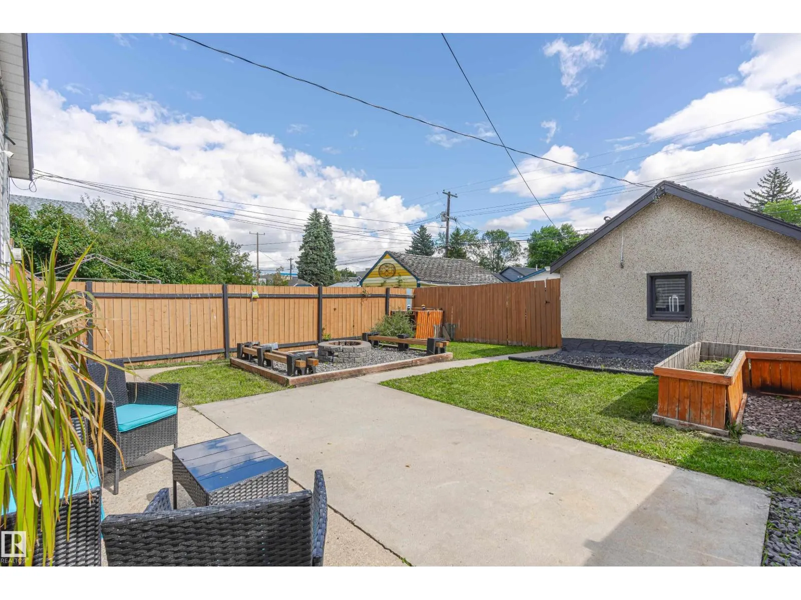 11711 94 ST NW