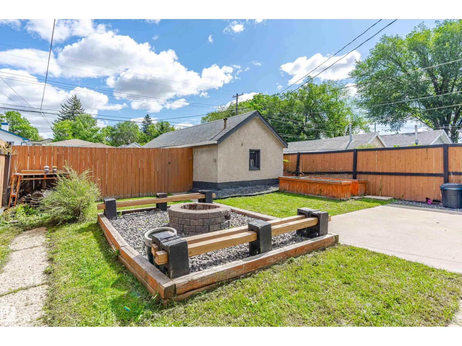 11711 94 ST NW