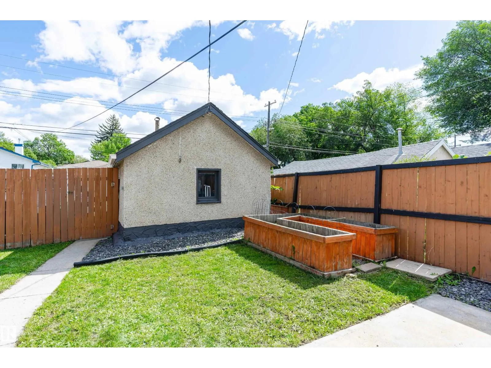 11711 94 ST NW
