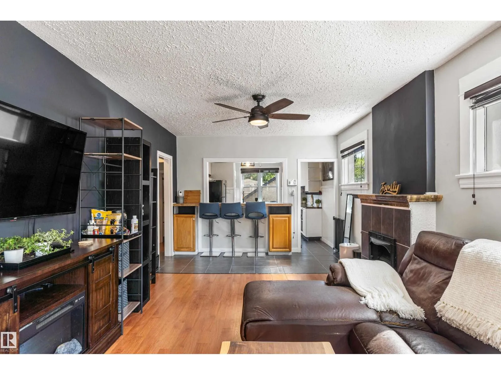 11711 94 ST NW