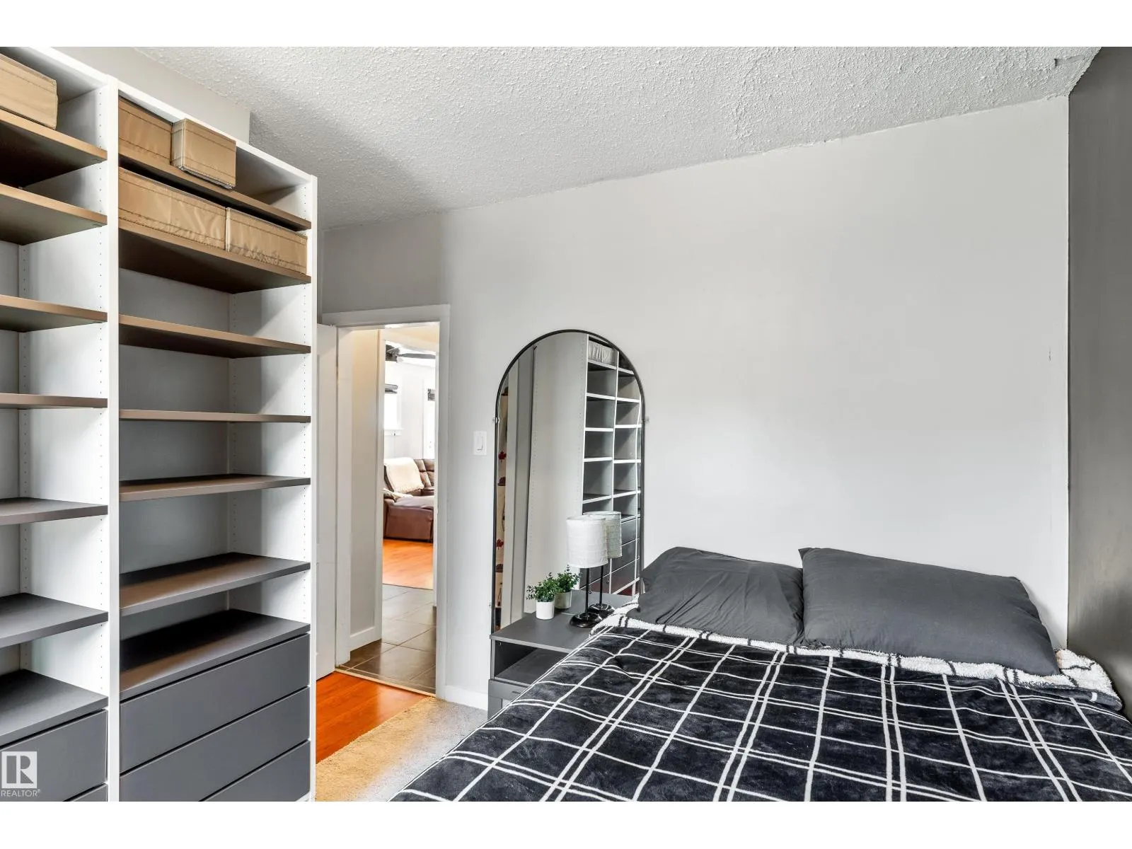 11711 94 ST NW