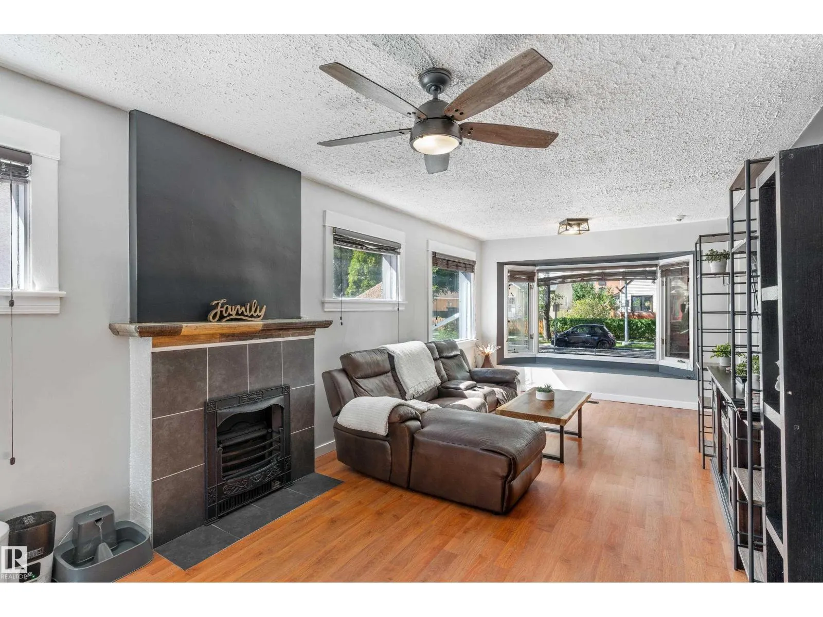 11711 94 ST NW