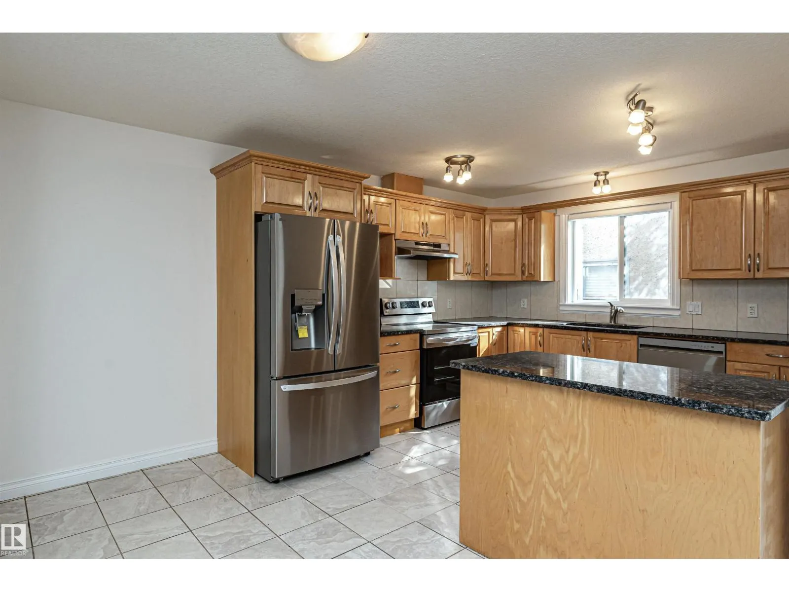 6511 109 ST NW