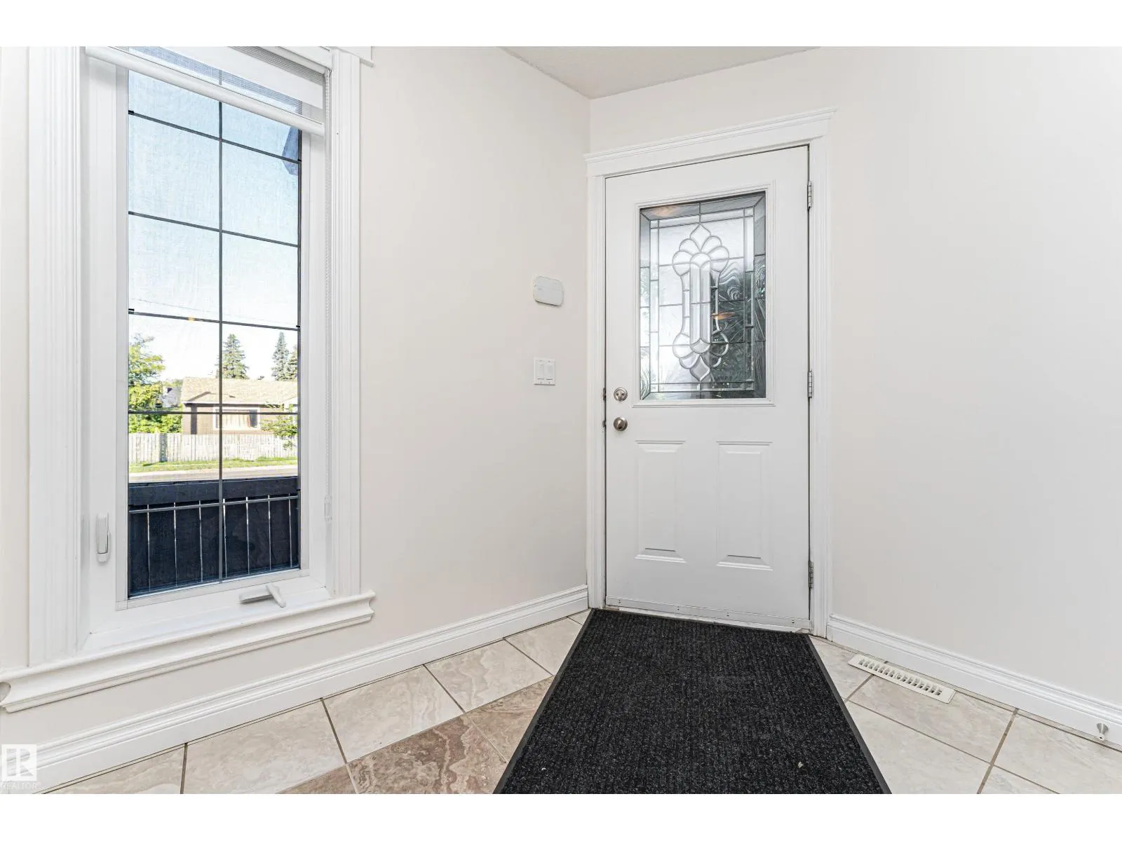 6511 109 ST NW