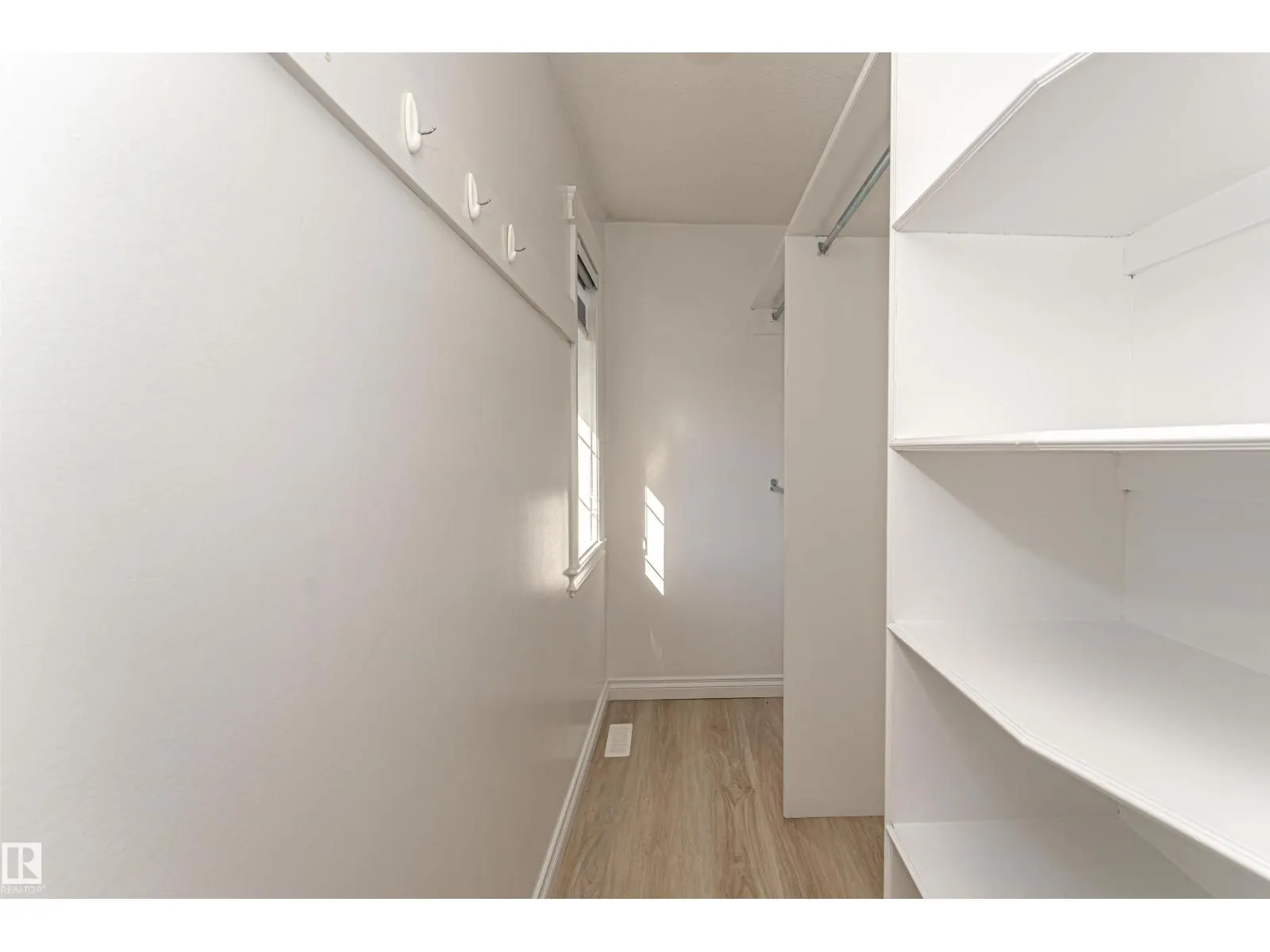 6511 109 ST NW