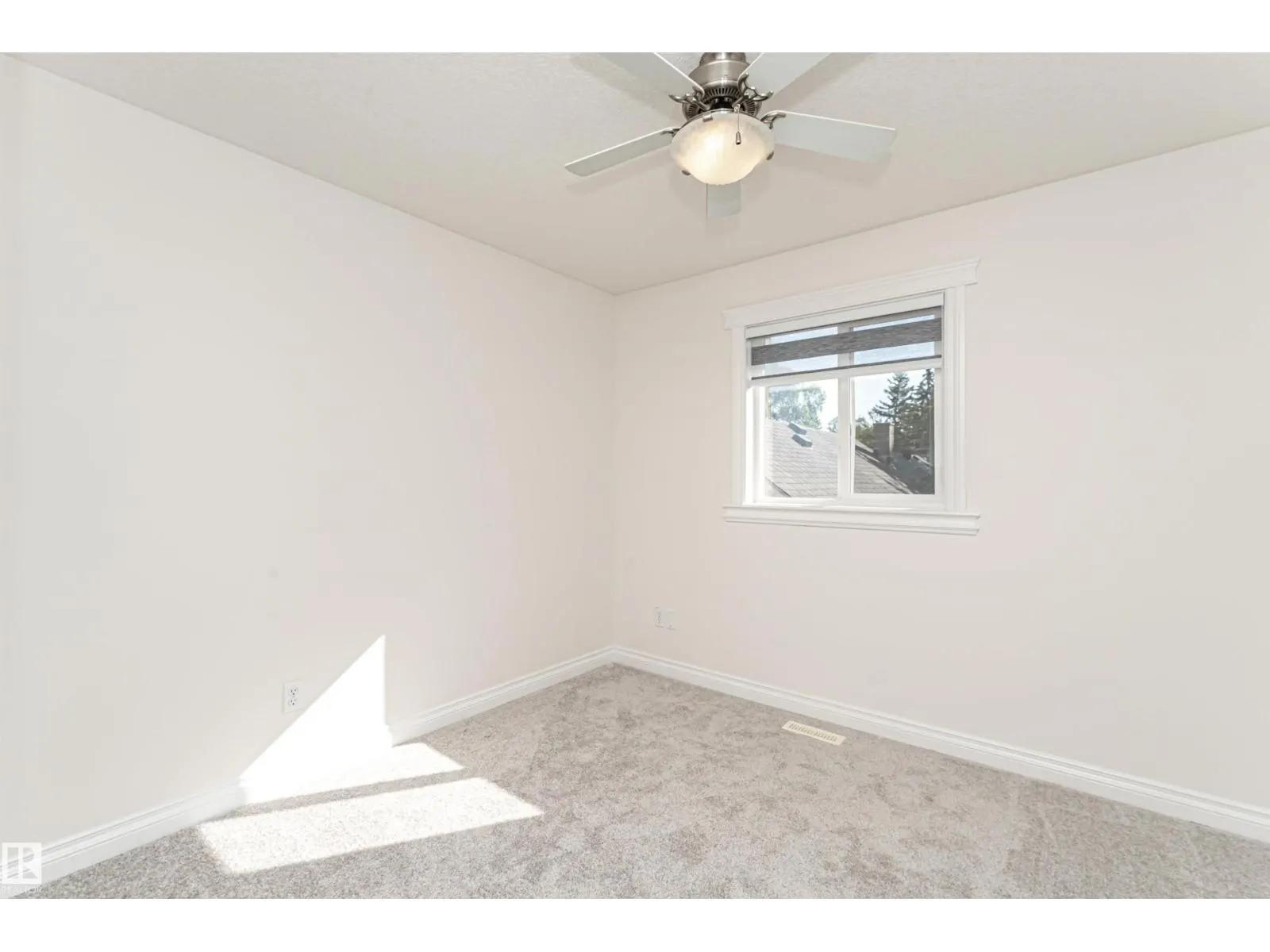 6511 109 ST NW