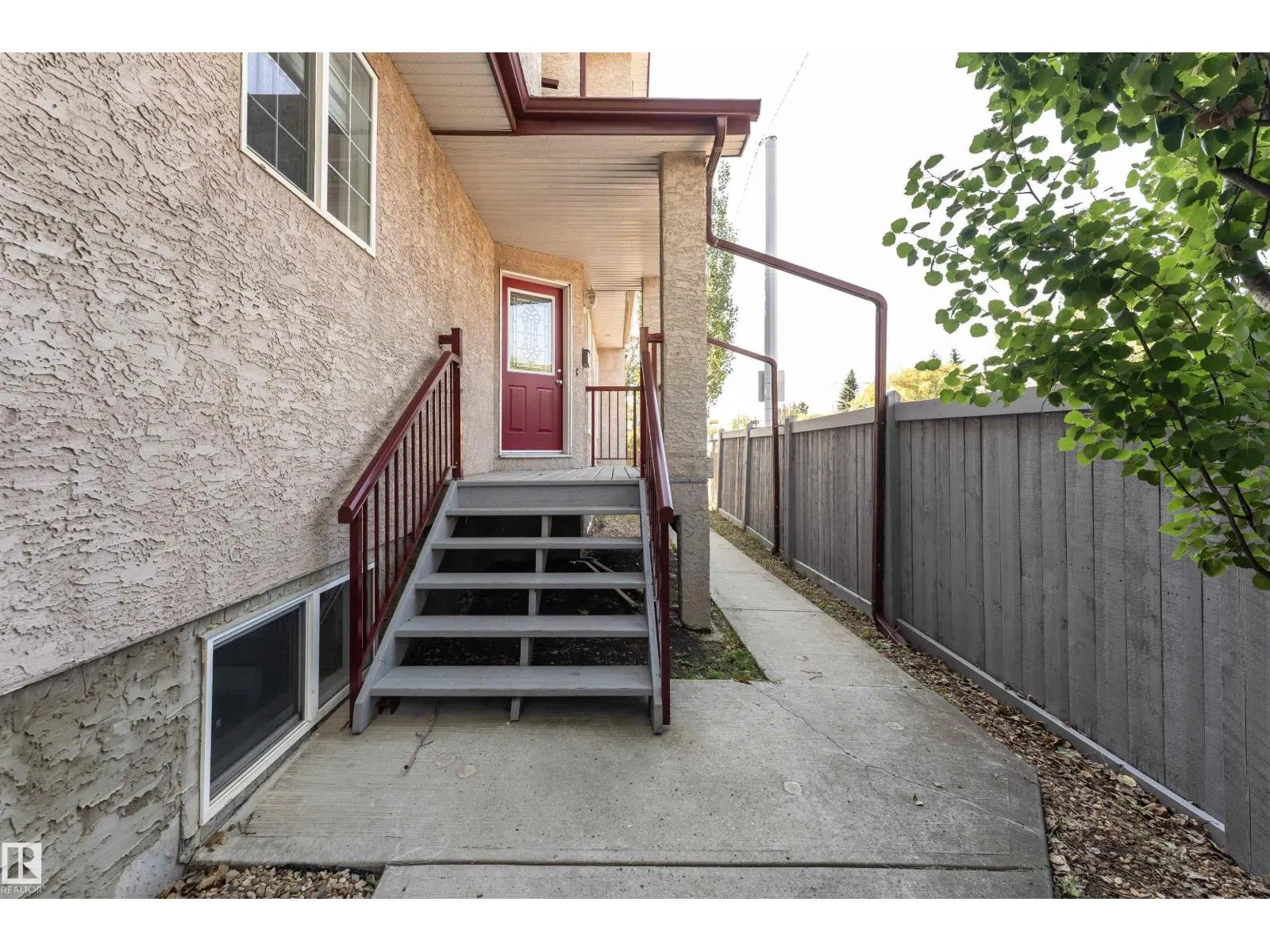 6511 109 ST NW