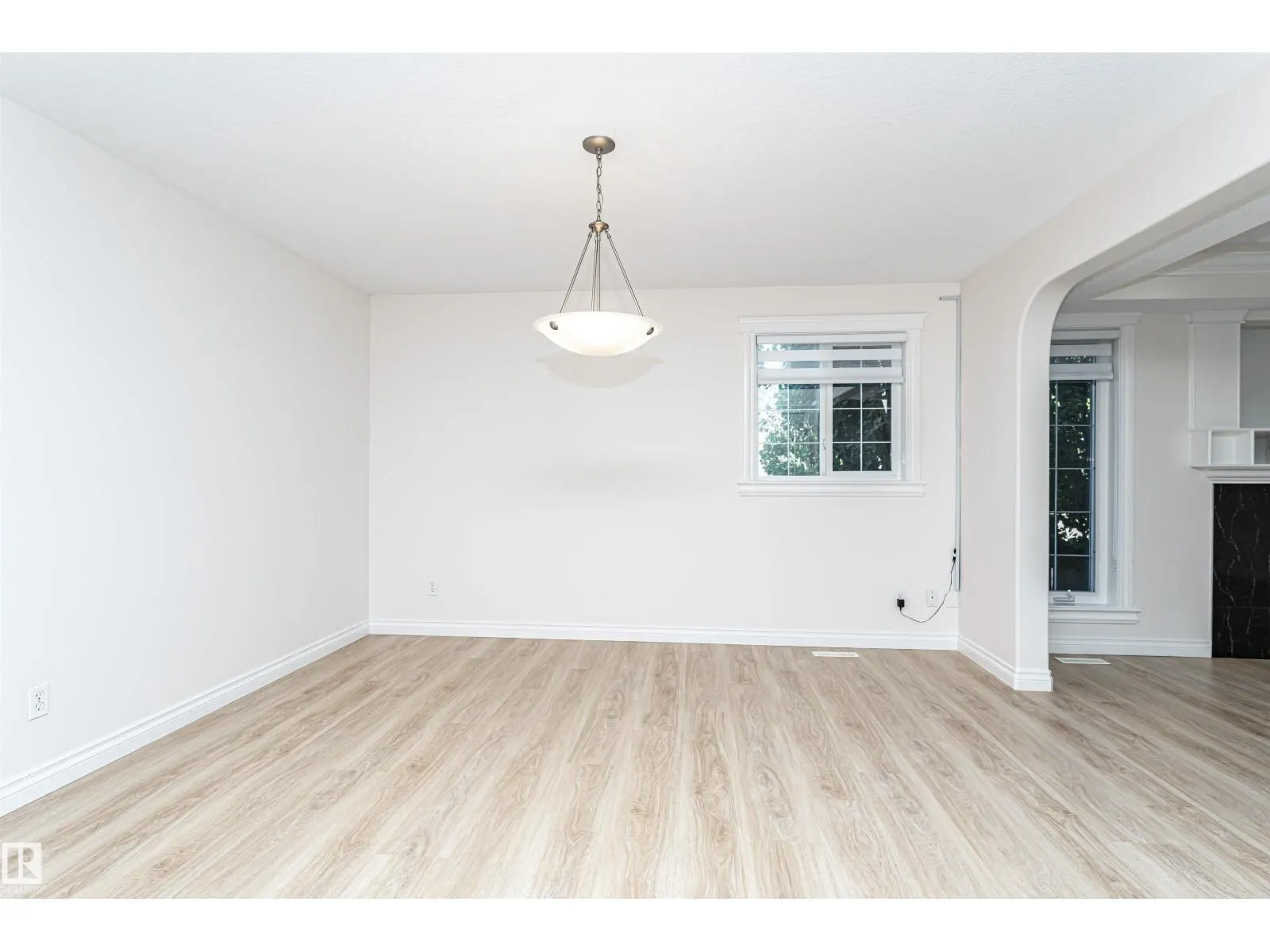 10847 66 AV NW