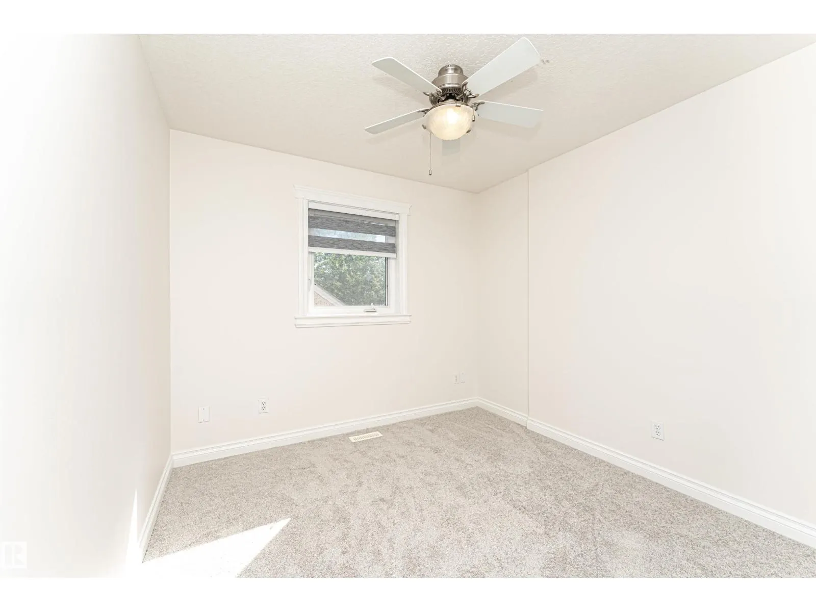 10847 66 AV NW