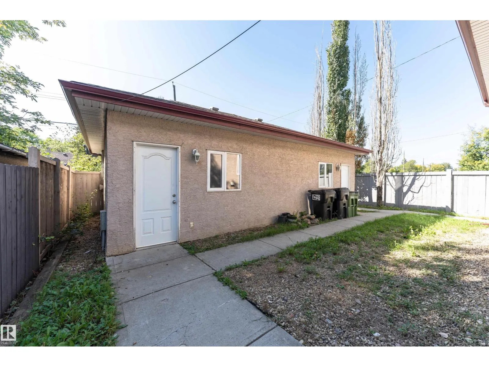10847 66 AV NW