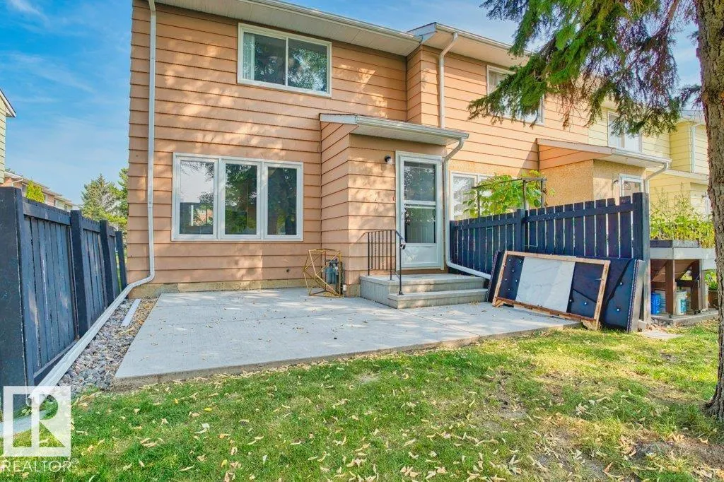 17357 85 AV NW