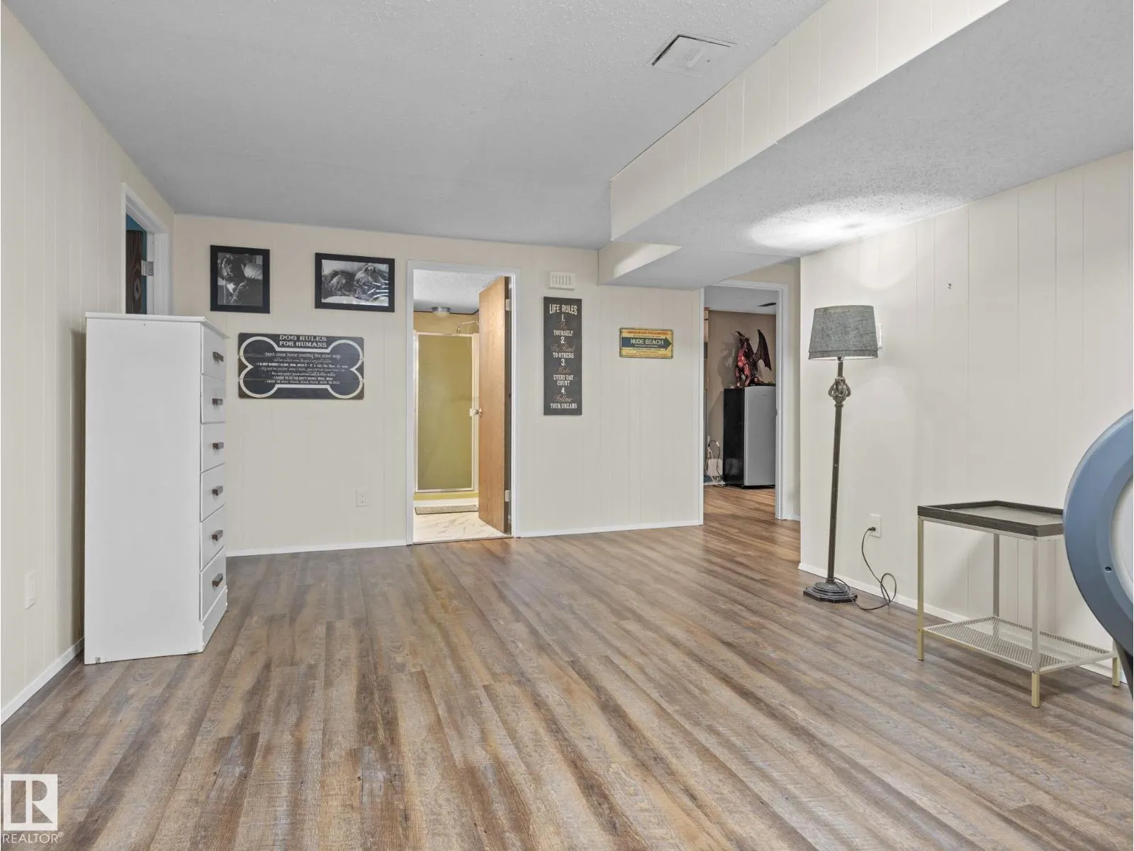8816 185 ST NW