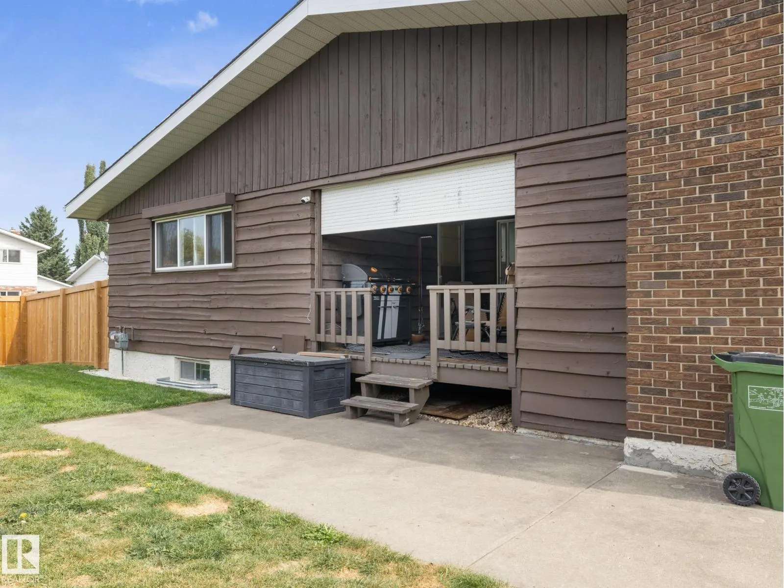 8816 185 ST NW
