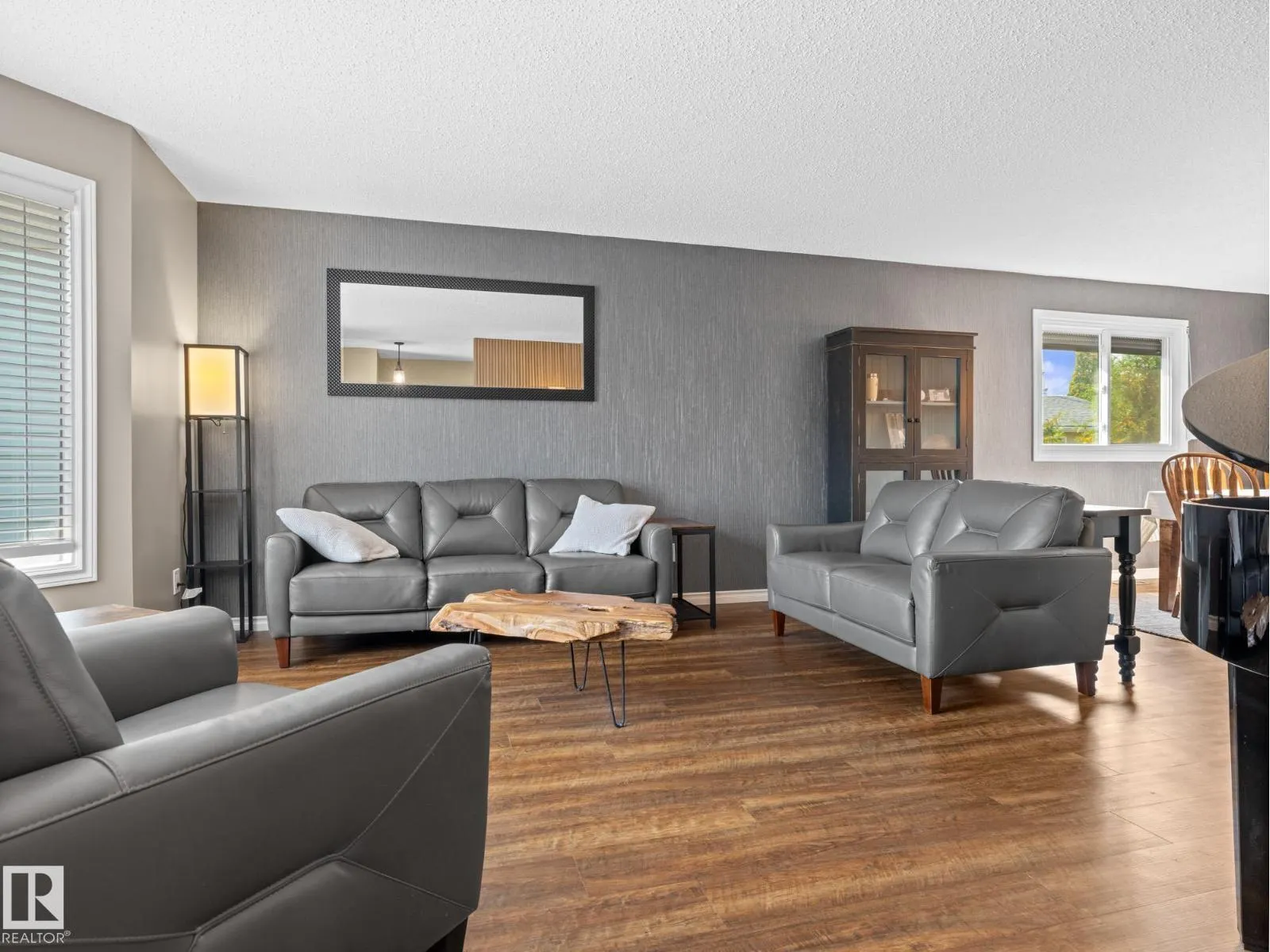 8816 185 ST NW