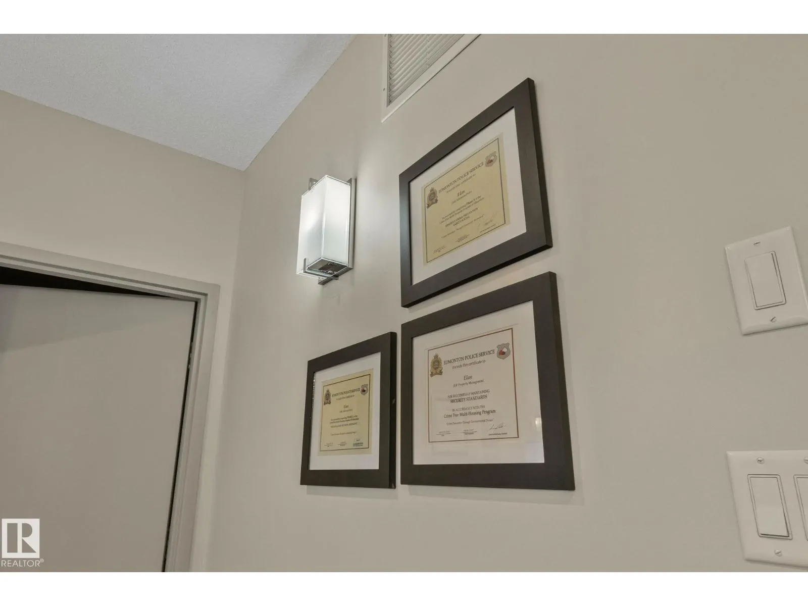#404 1144 ADAMSON DR SW