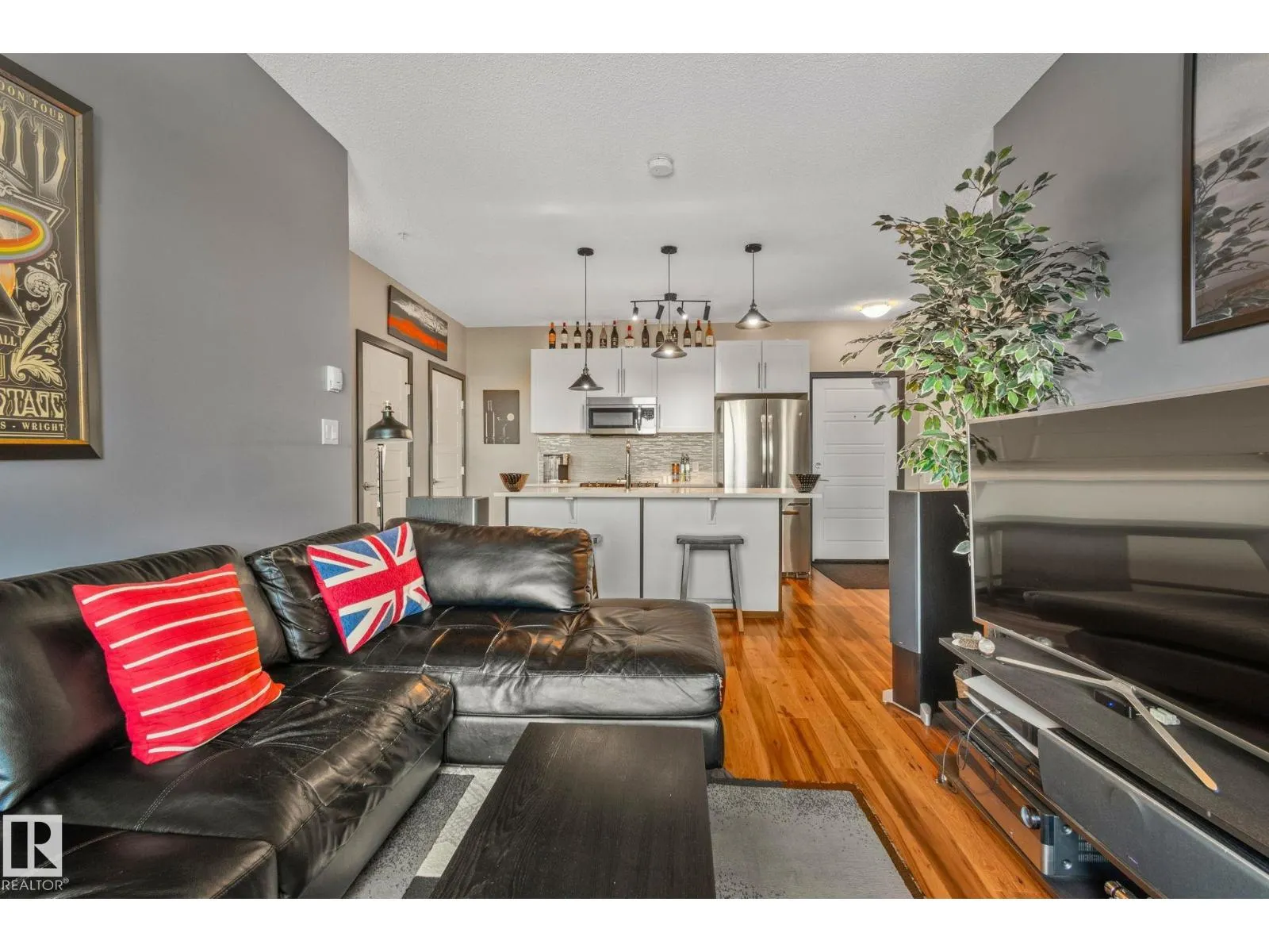 #404 1144 ADAMSON DR SW
