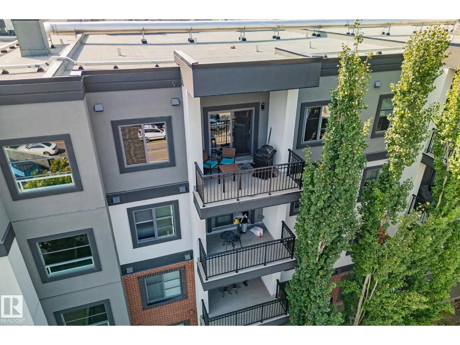 #404 1144 ADAMSON DR SW