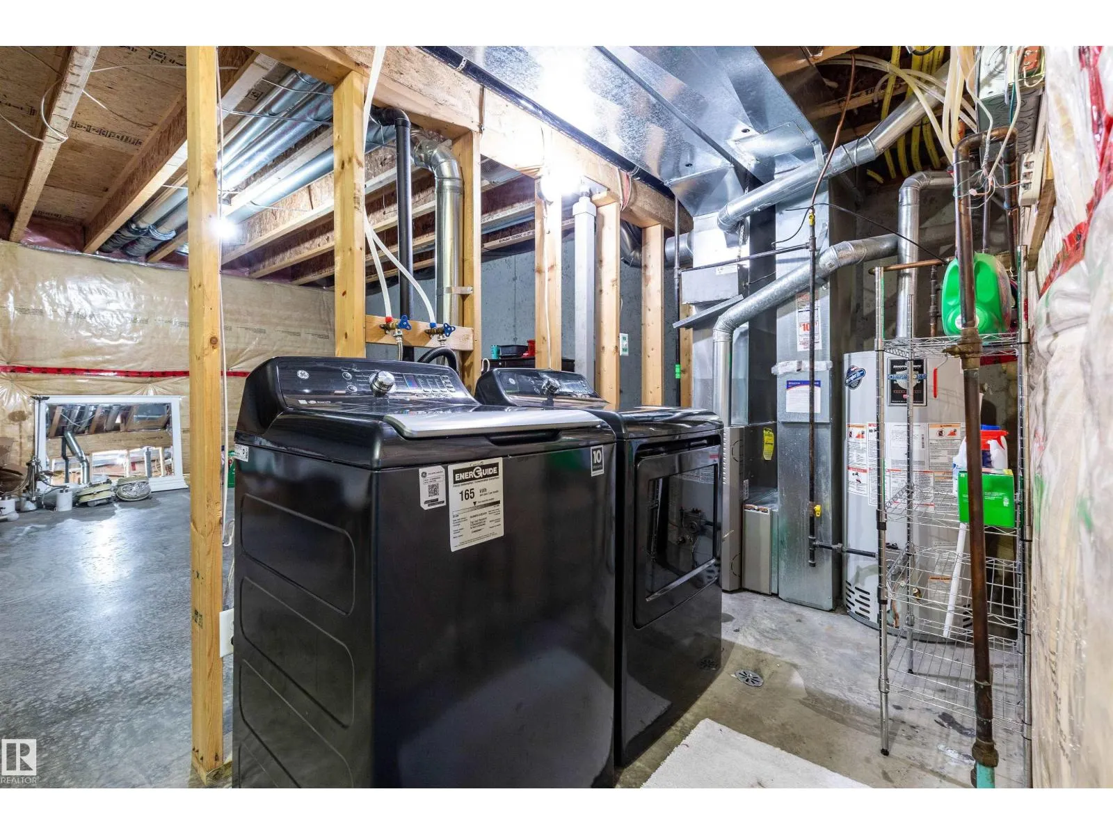 #45 451 HYNDMAN CR NW