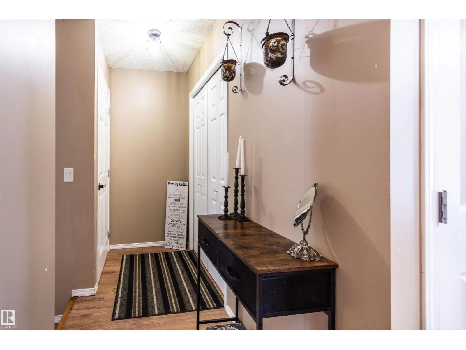 #45 451 HYNDMAN CR NW