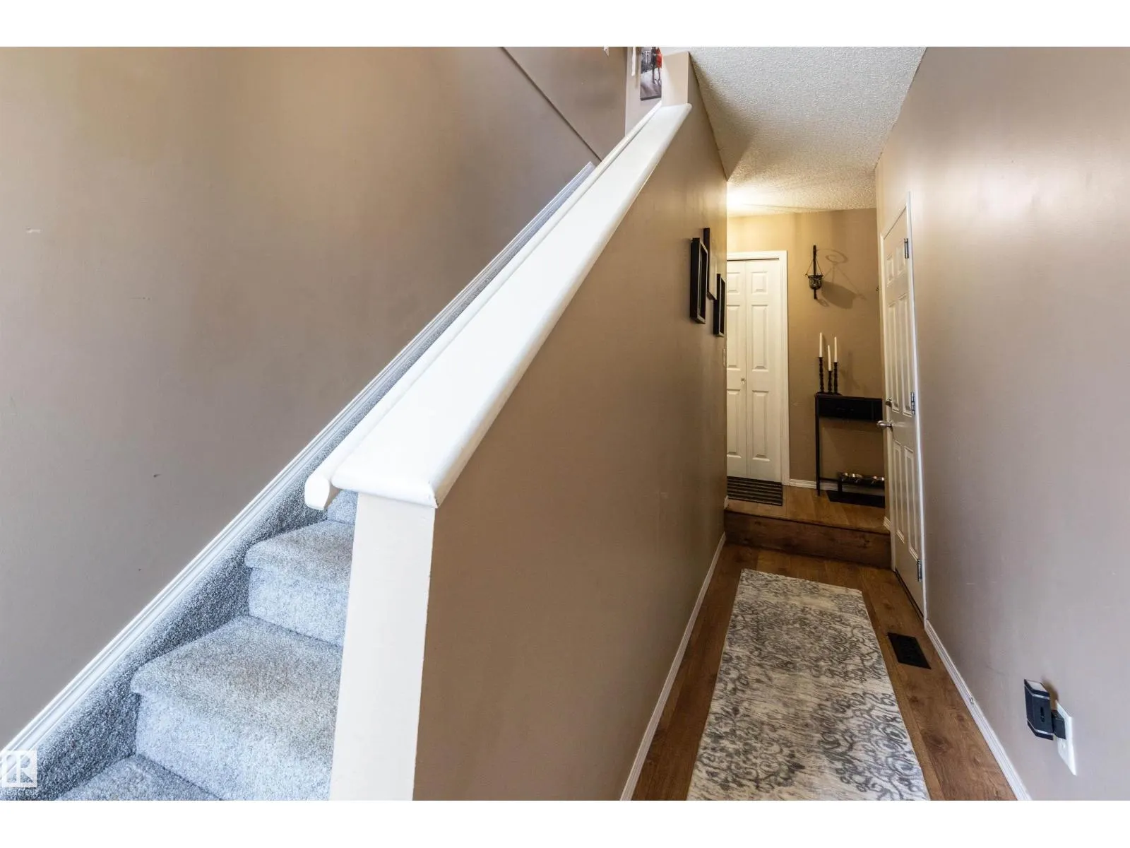 #45 451 HYNDMAN CR NW