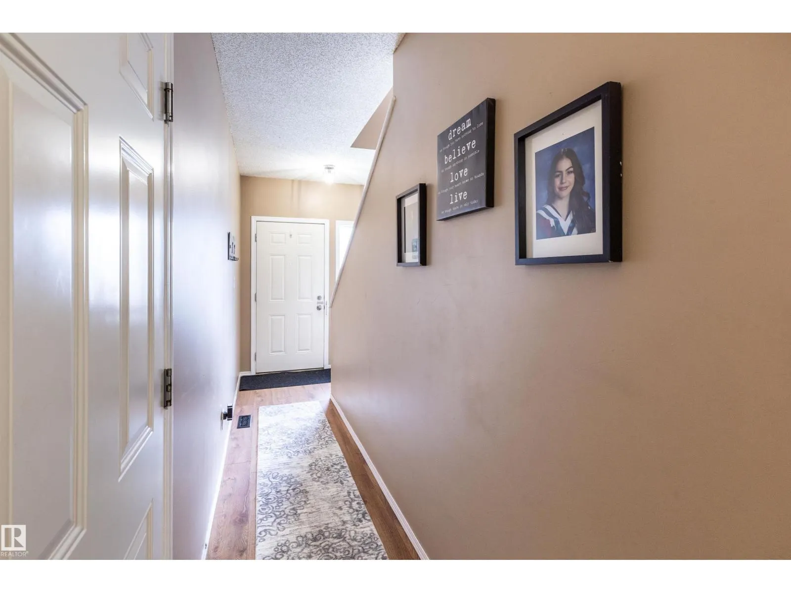 #45 451 HYNDMAN CR NW