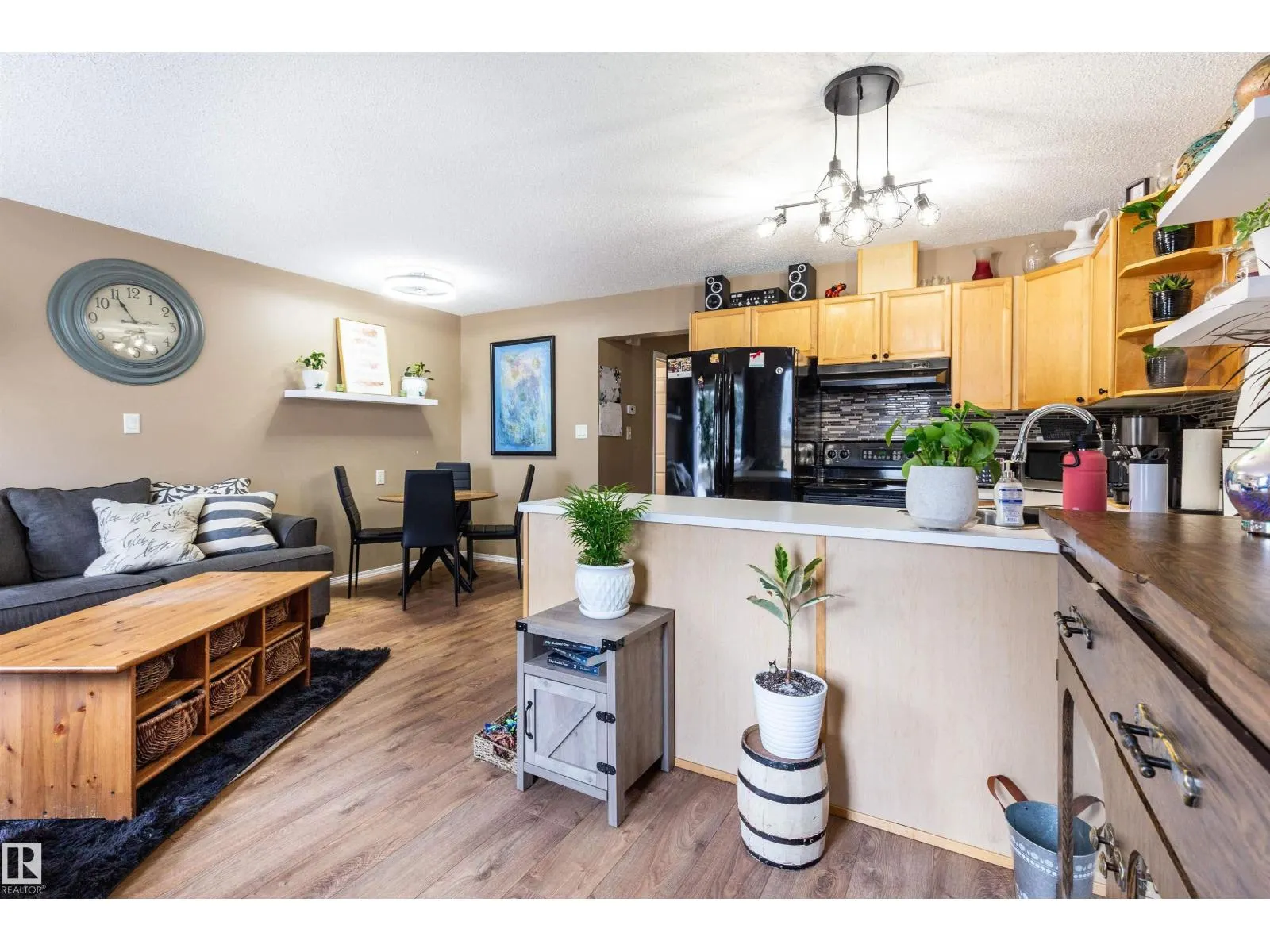 #45 451 HYNDMAN CR NW