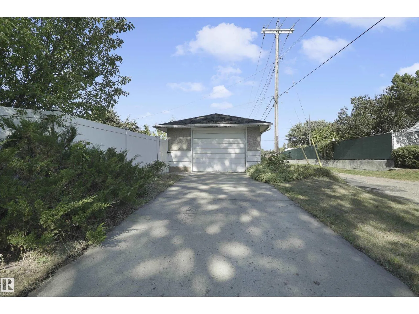 7804 92 AV NW