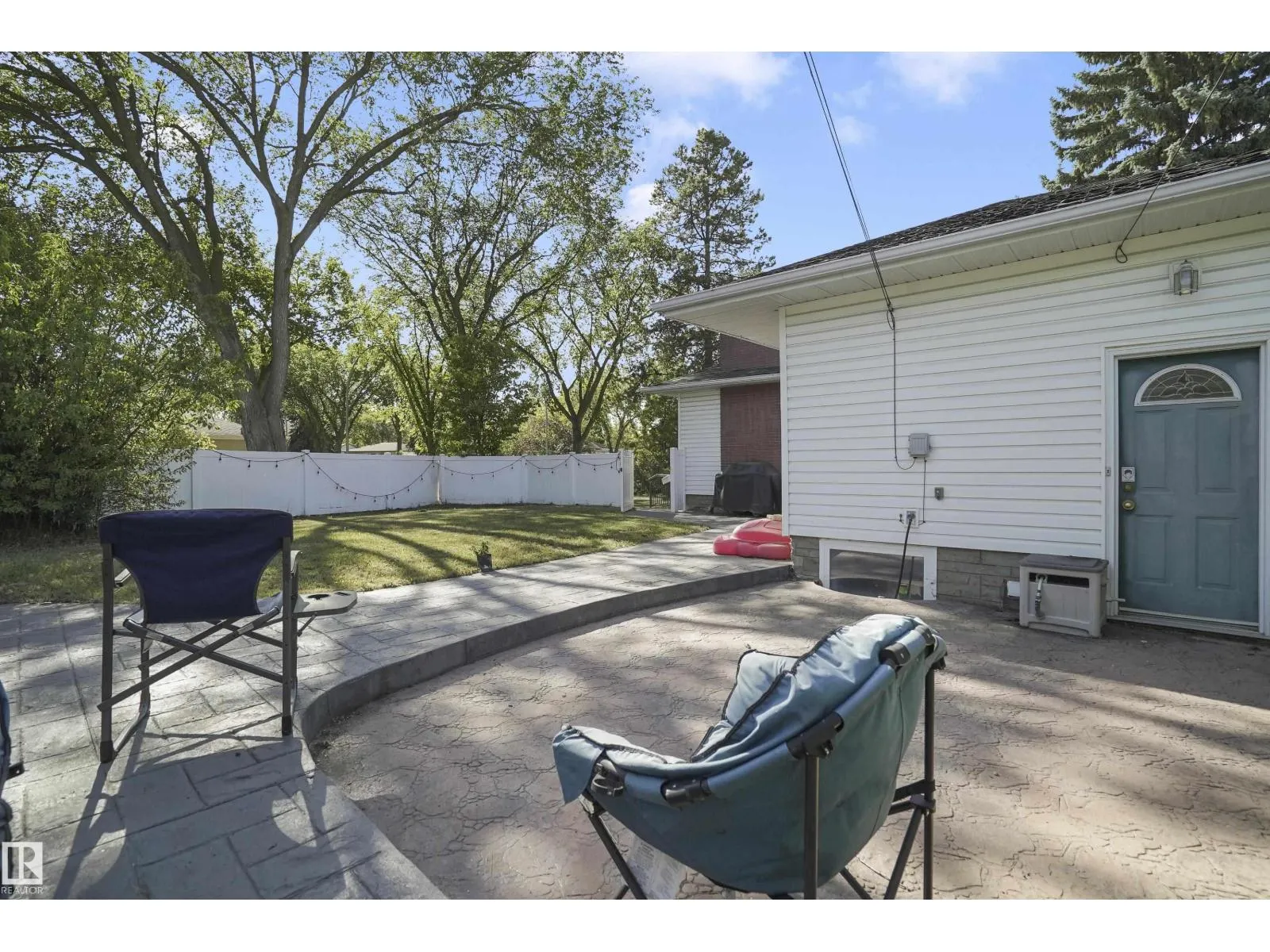 7804 92 AV NW
