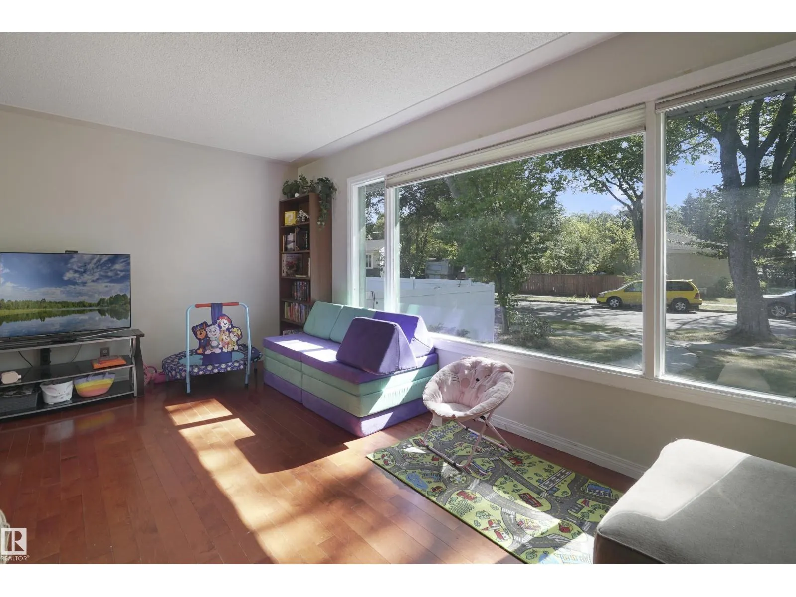 7804 92 AV NW