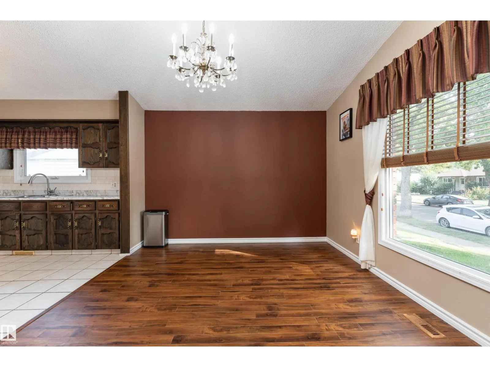 11920 45 ST NW
