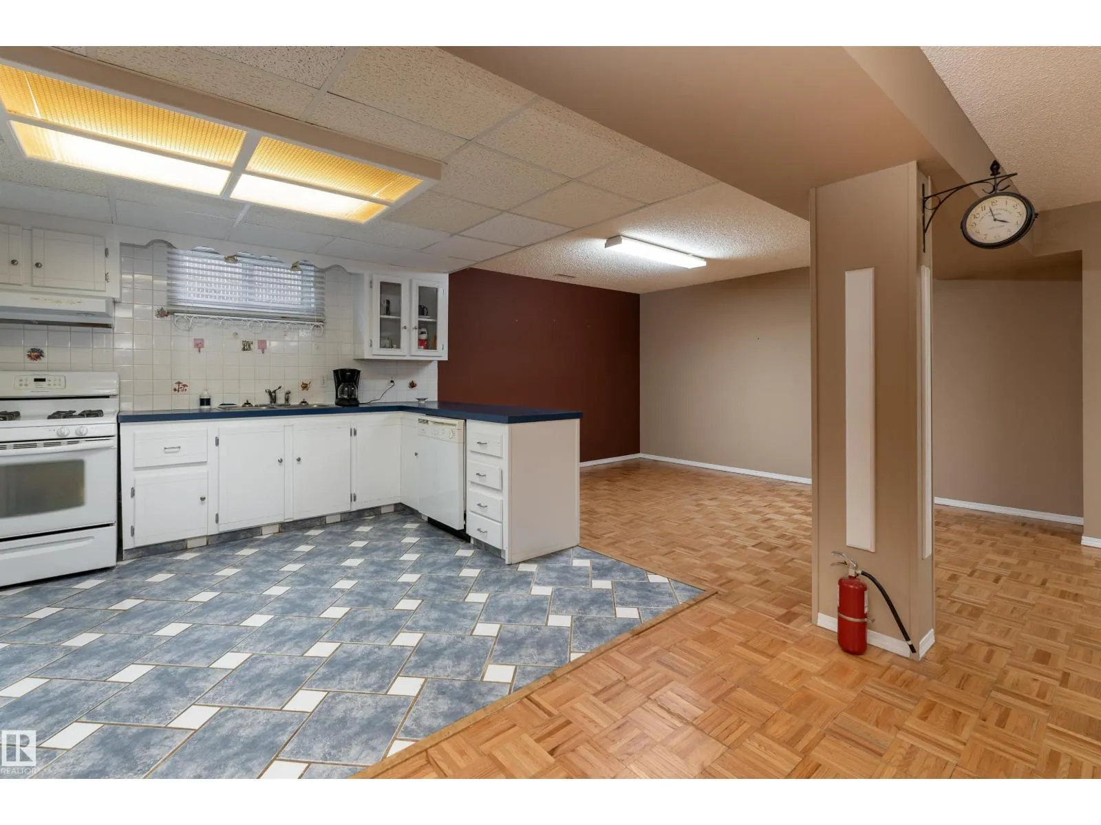 11920 45 ST NW
